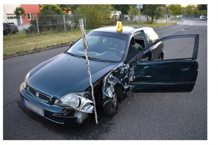 Balesetet okozott, majd utána elaludt a rendőrautóban 