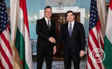 Szijjártó Péter és Marco Rubio kormányközi nukleáris megállapodást írnak alá
