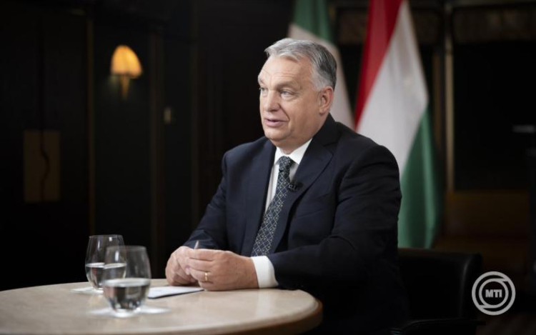 Orbán Viktor: a kormánynak kötelessége mindenben támogatni a nevelőszülőket és rajtuk keresztül a gyermekeket is